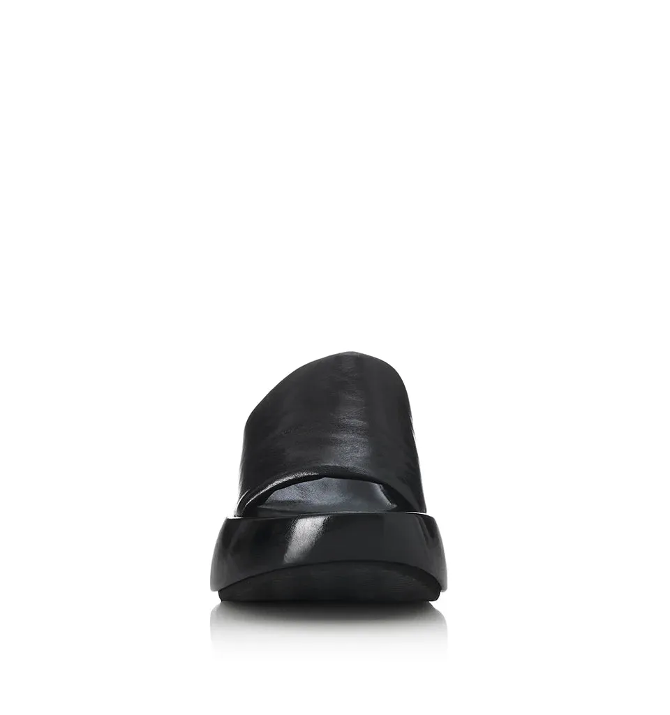 ACEY - BLACK OILY LEATHER