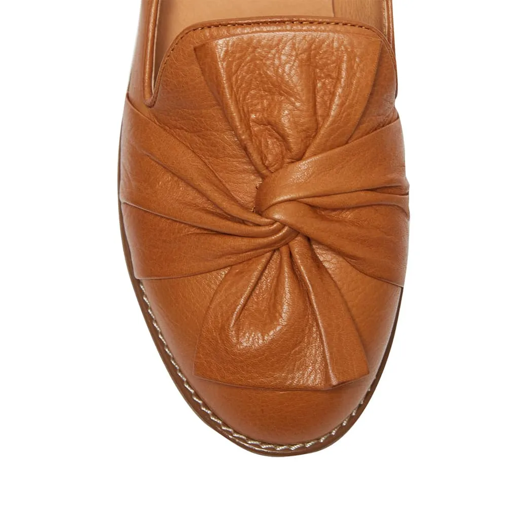 Dandy Flat in Tan Leather