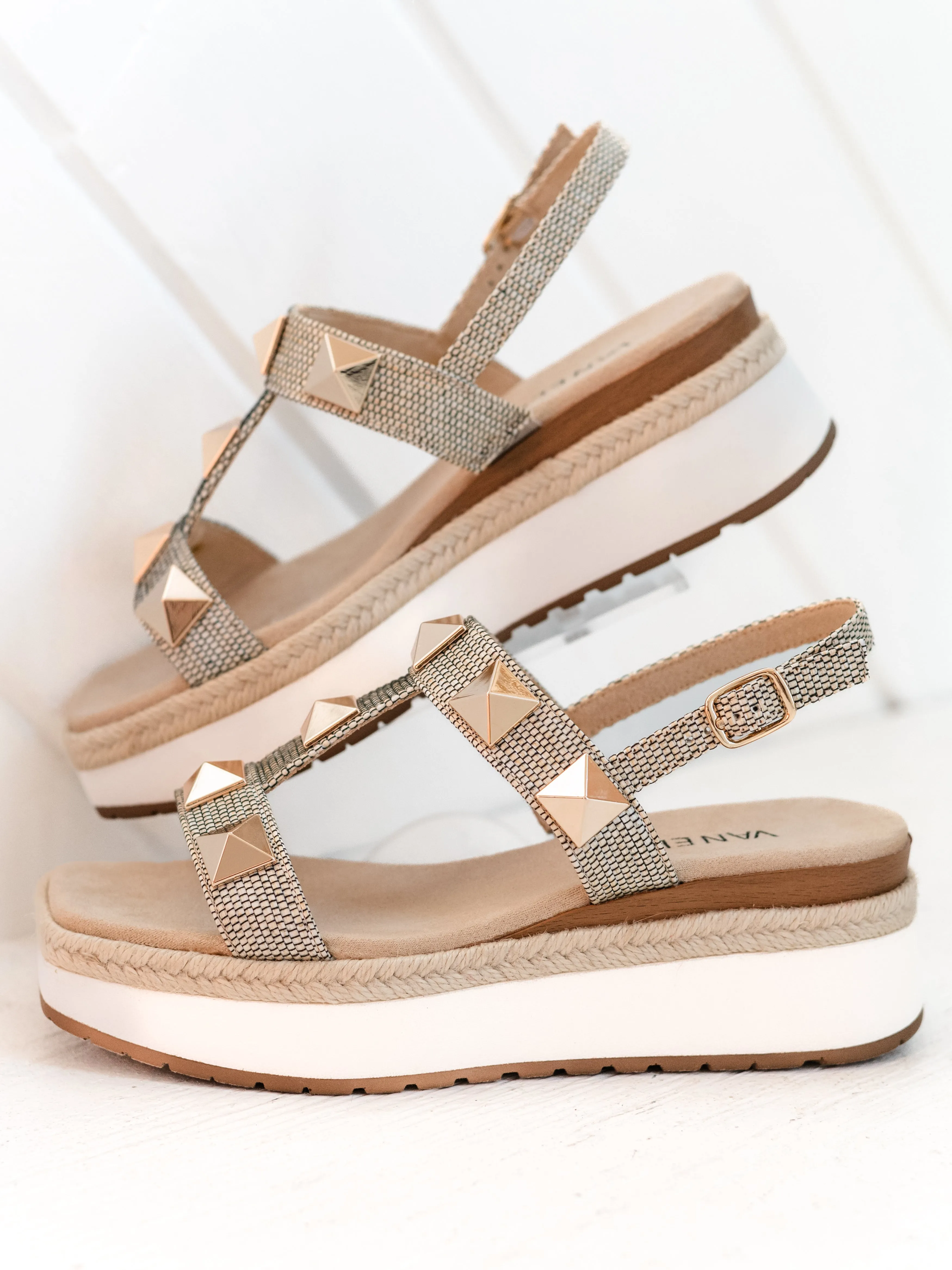 Edrys Camel Raffia by Vaneli