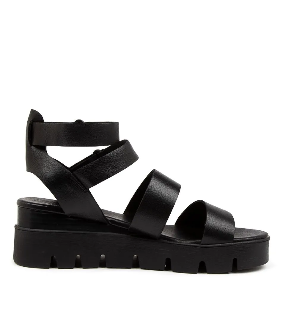 RHEAN SANDAL