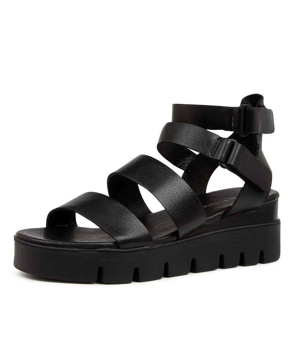 RHEAN SANDAL
