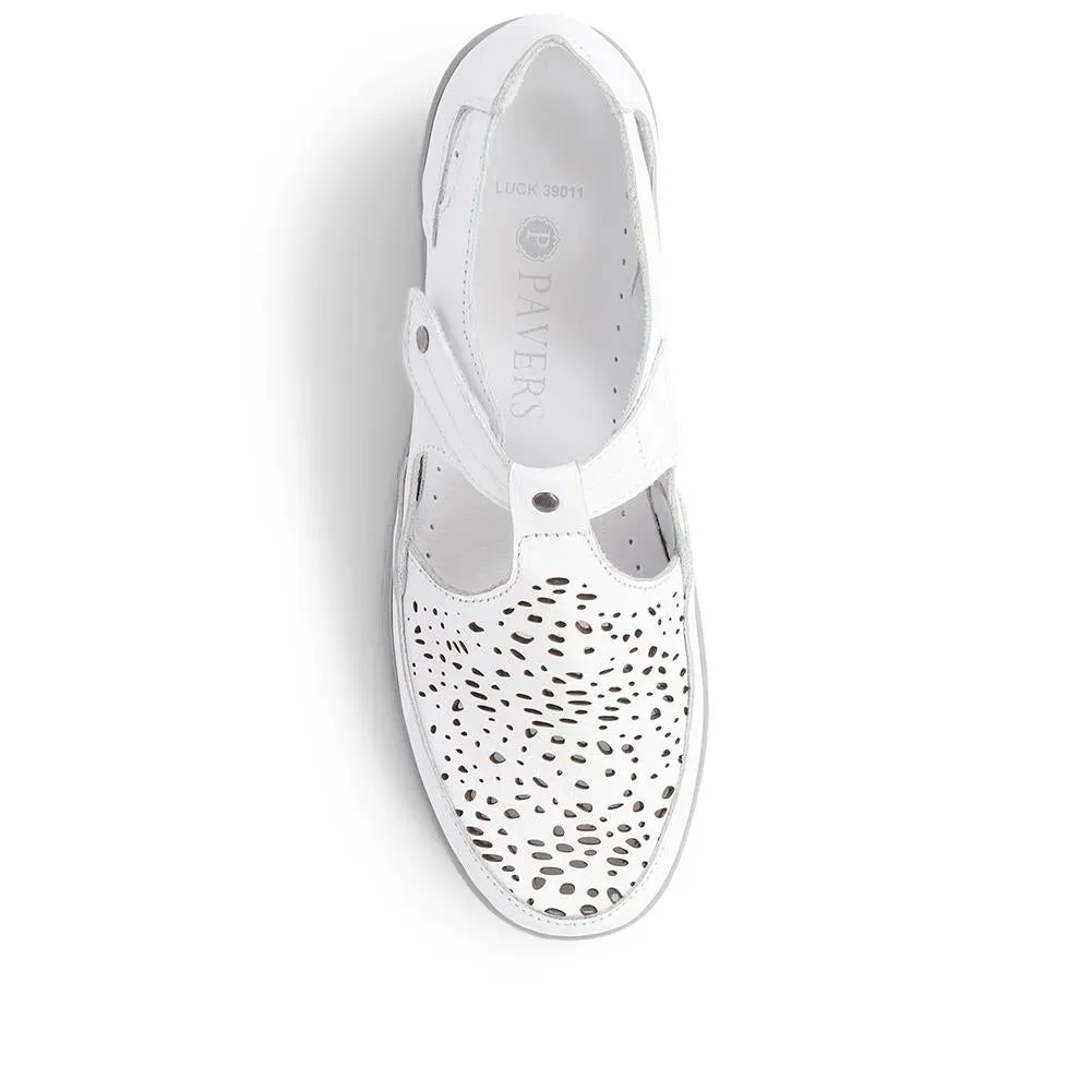 Touch-Fasten Mary Janes  - LUCK39011 / 325 638