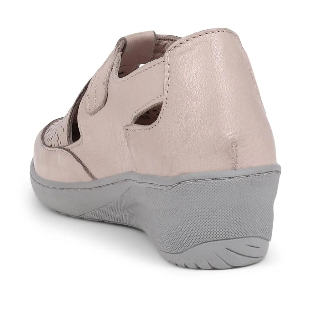 Touch-Fasten Mary Janes  - LUCK39011 / 325 638