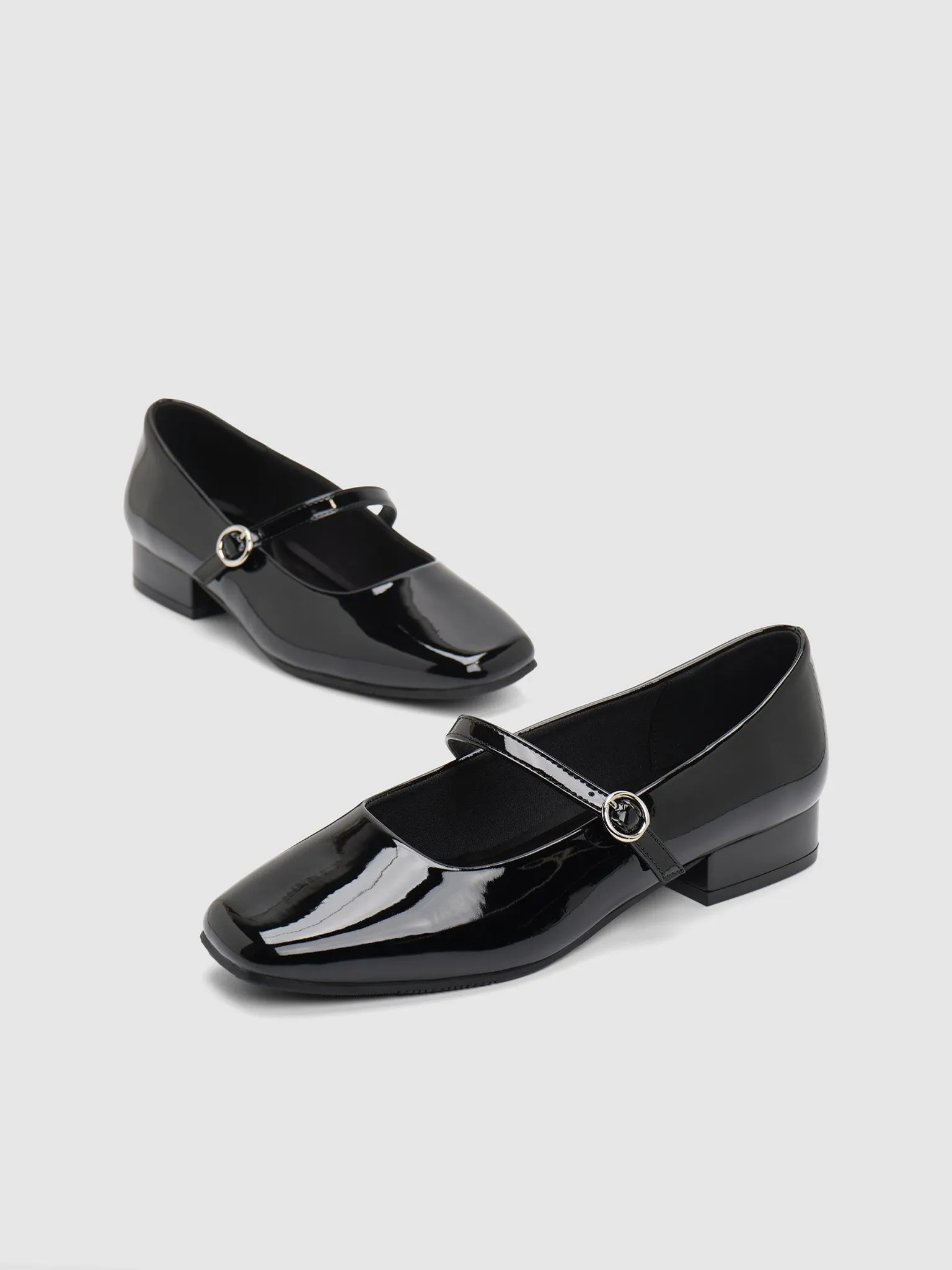Warren Mary Jane Pumps